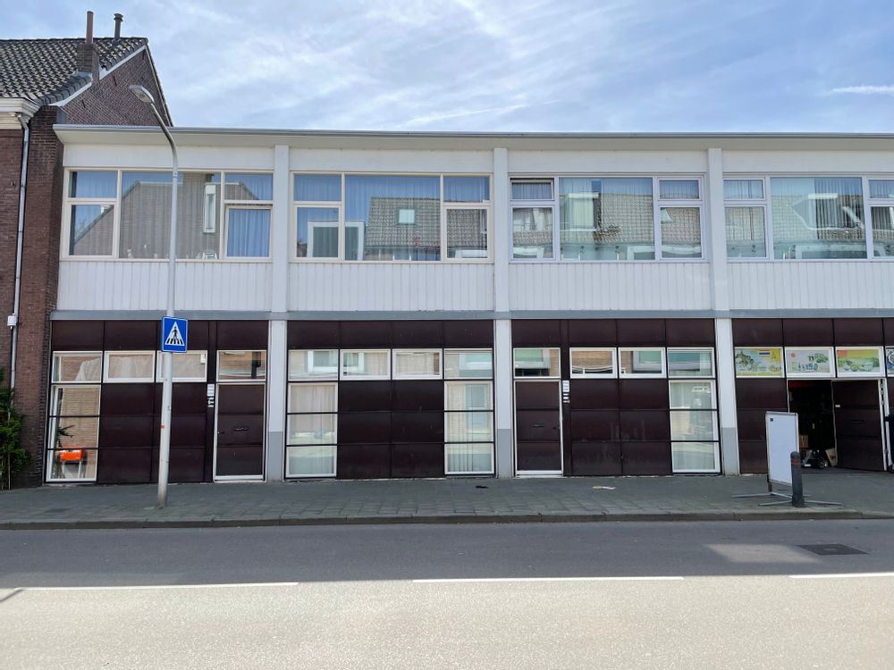 free-sector-houses for rent on Sint Antoniuslaan 37-2